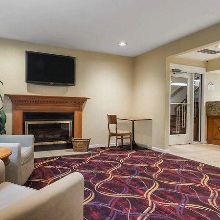 Hawthorn Suites Dayton South マイアミズバーグ エクステリア 写真