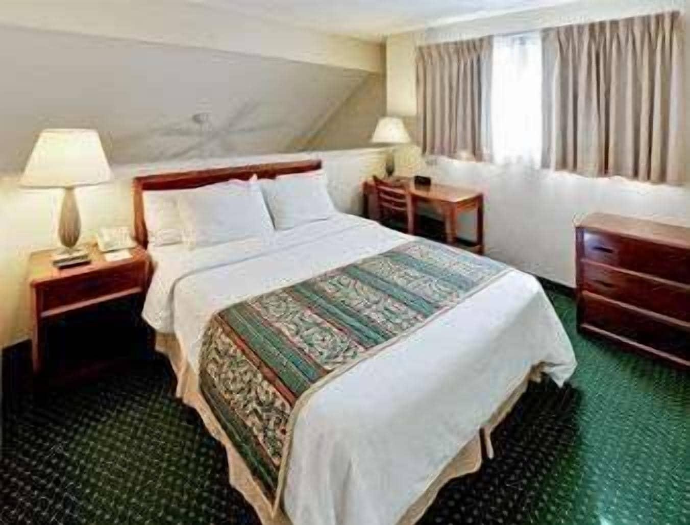 Hawthorn Suites Dayton South マイアミズバーグ エクステリア 写真