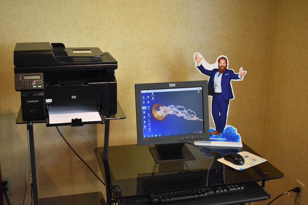 Hawthorn Suites Dayton South マイアミズバーグ エクステリア 写真