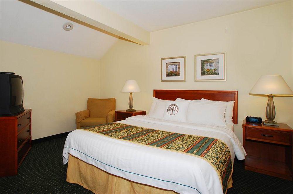 Hawthorn Suites Dayton South マイアミズバーグ エクステリア 写真