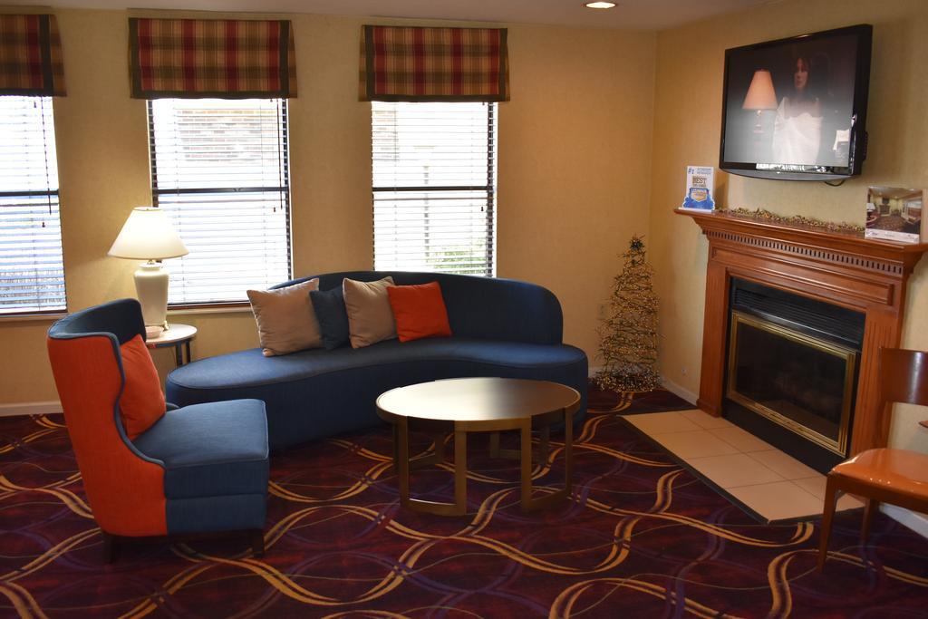 Hawthorn Suites Dayton South マイアミズバーグ エクステリア 写真