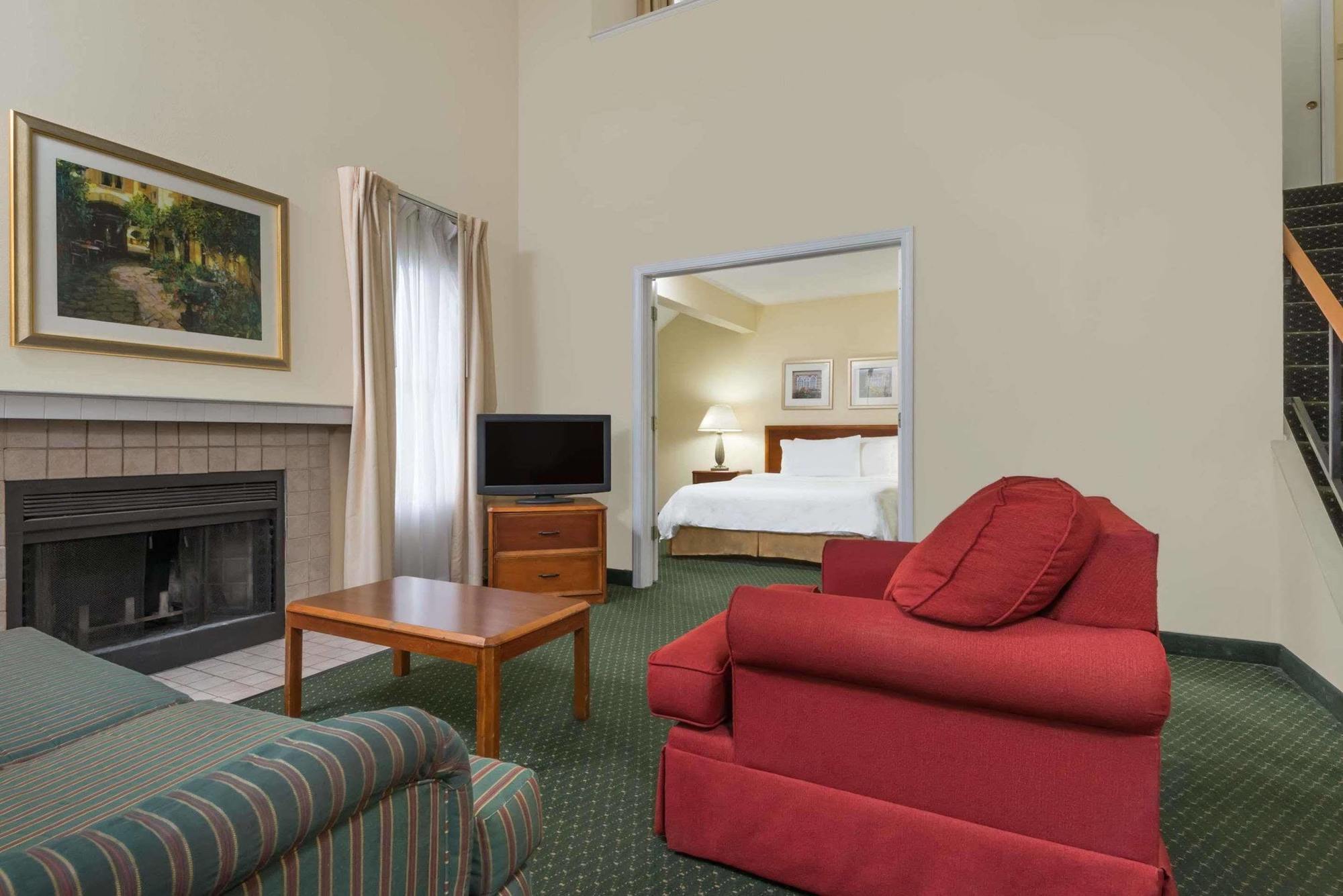 Hawthorn Suites Dayton South マイアミズバーグ エクステリア 写真