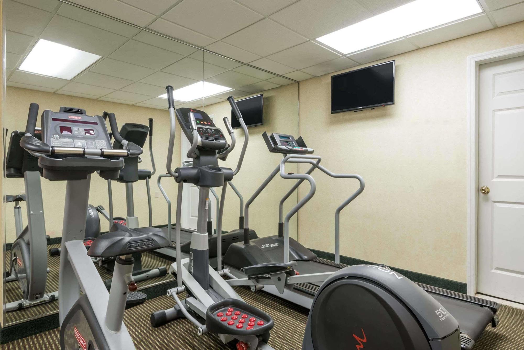 Hawthorn Suites Dayton South マイアミズバーグ エクステリア 写真