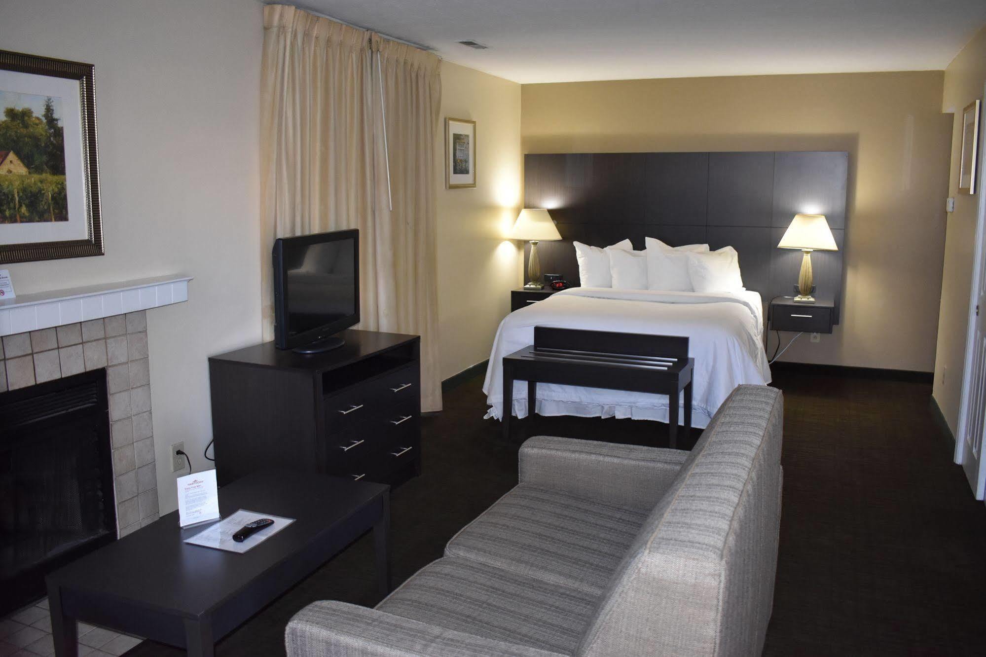 Hawthorn Suites Dayton South マイアミズバーグ エクステリア 写真